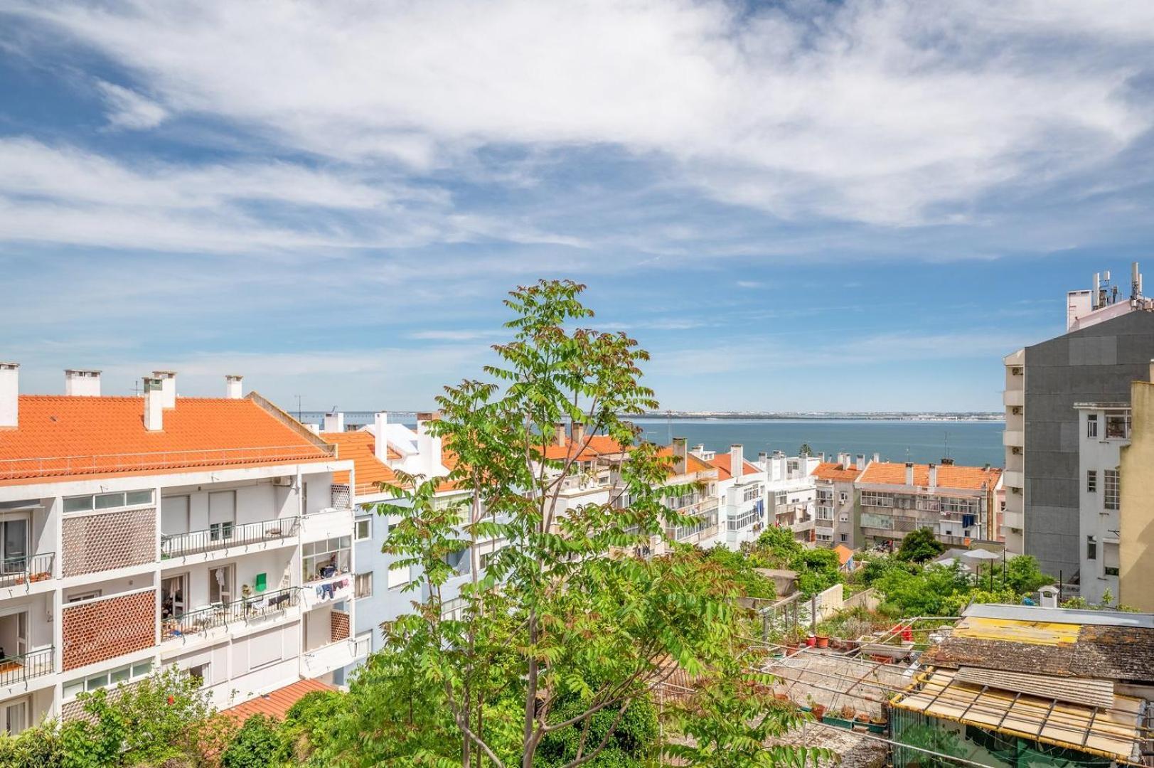 Guestready - Lush Atmosphere In Lisbon Appartement Buitenkant foto